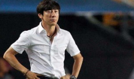 申台龙,足球教父的智慧与传奇之路